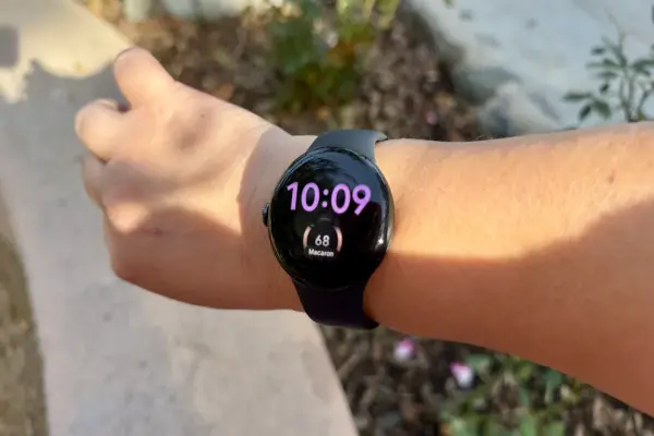 Nhanh lên! Đồng hồ Google Pixel Watch 3 giảm giá 80 đô la tại Best Buy
